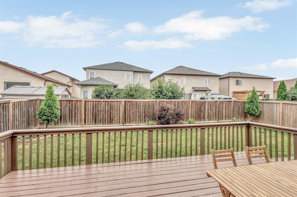 Photo 44 of 15 Farnsworth Crescent, Winnipeg MB