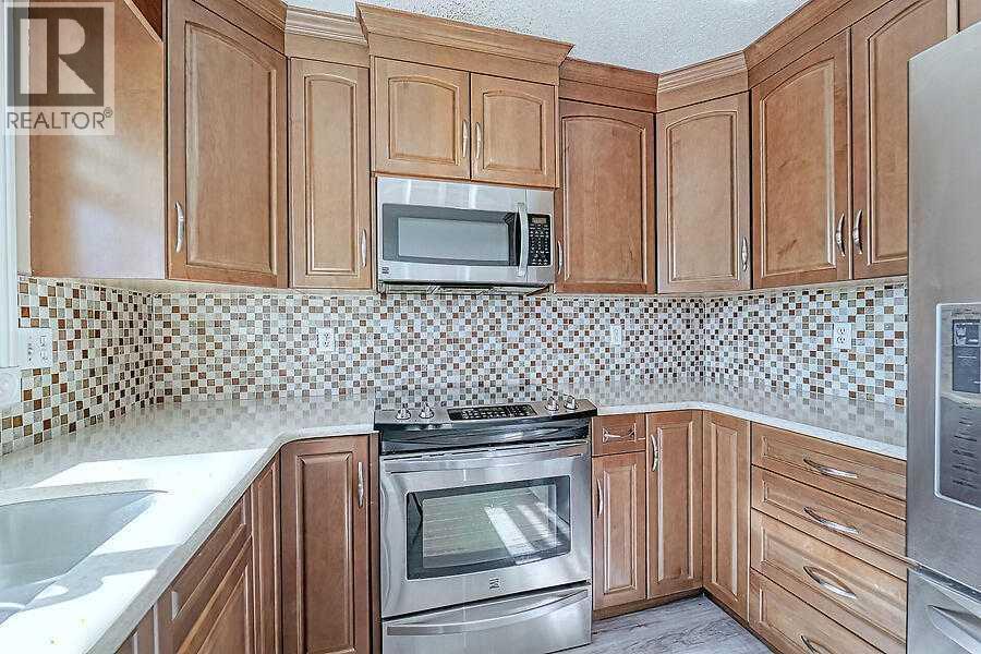 Single Family House for Sale in  Eldorado Close NE Monterey Park Calgary 