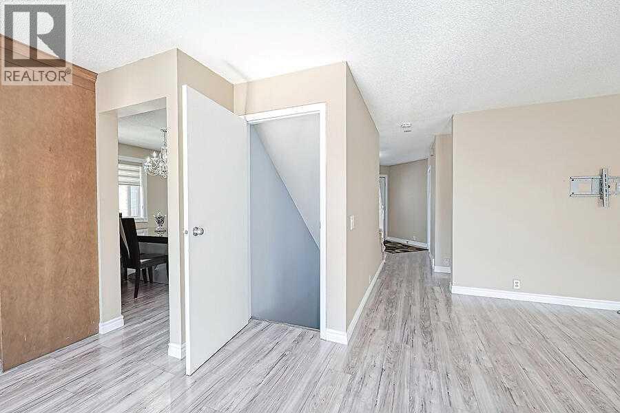 Single Family House for Sale in  Eldorado Close NE Monterey Park Calgary 