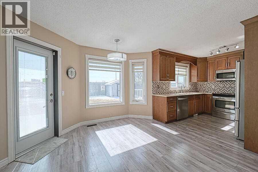 Single Family House for Sale in  Eldorado Close NE Monterey Park Calgary 