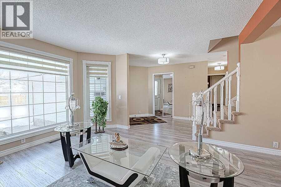 Single Family House for Sale in  Eldorado Close NE Monterey Park Calgary 