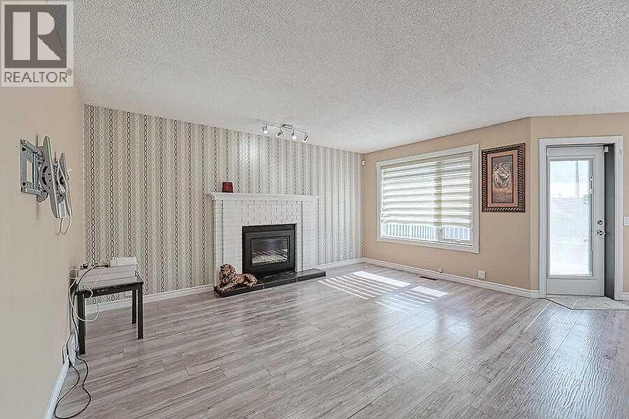 Single Family House for Sale in  Eldorado Close NE Monterey Park Calgary 