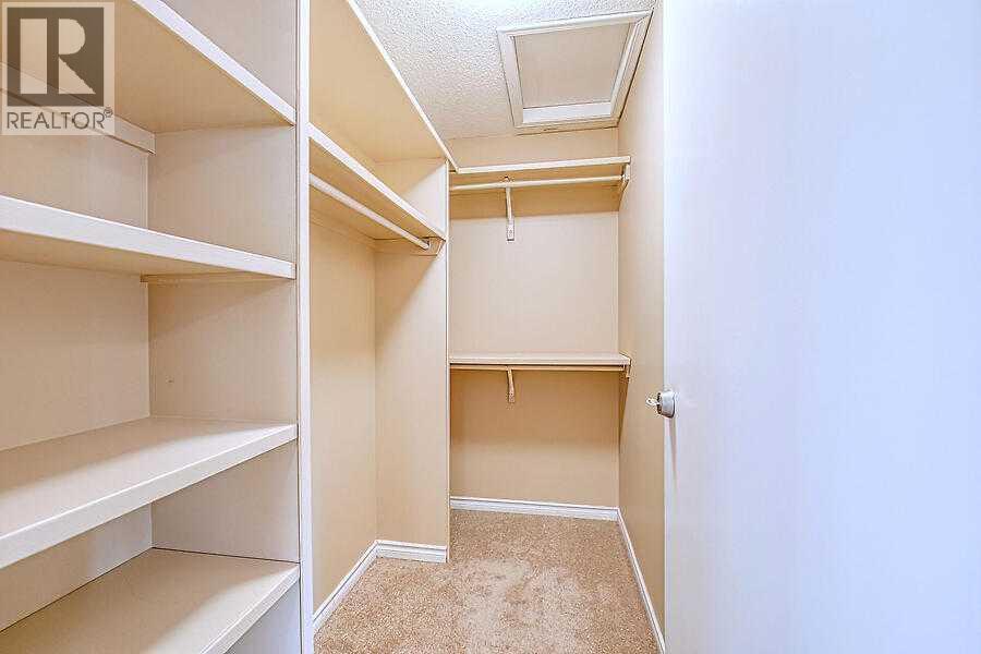 Single Family House for Sale in  Eldorado Close NE Monterey Park Calgary 