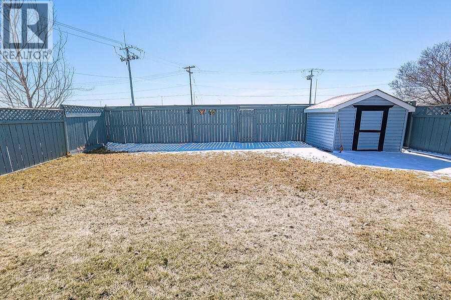 Single Family House for Sale in  Eldorado Close NE Monterey Park Calgary 