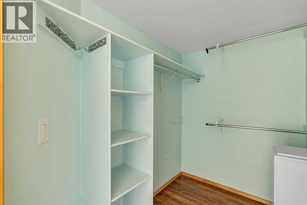 Photo 24 of 106 Thornbird Way Se, Airdrie AB