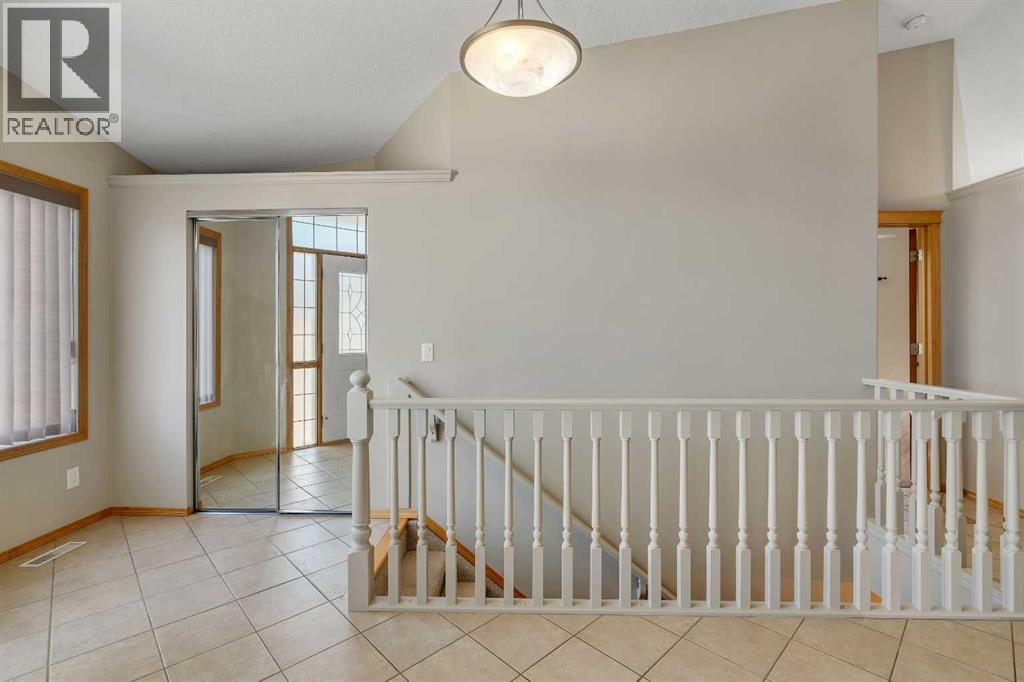 Photo 33 of 106 Thornbird Way Se, Airdrie AB