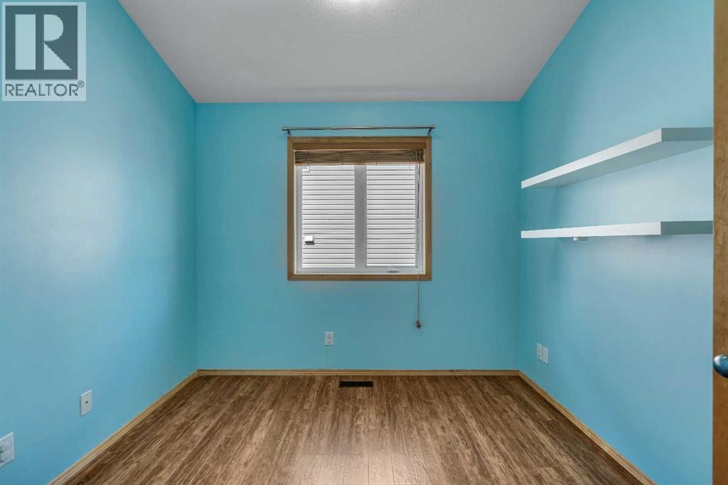 Photo 42 of 106 Thornbird Way Se, Airdrie AB