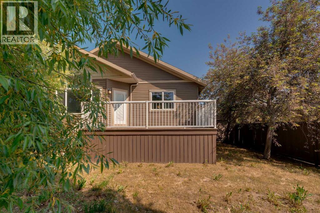 Photo 4 of 106 Thornbird Way Se, Airdrie AB