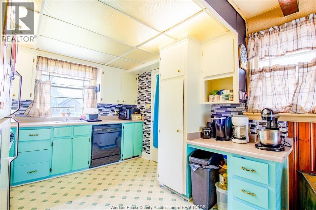 Photo 19 of 153 Talbot Street, Leamington ON