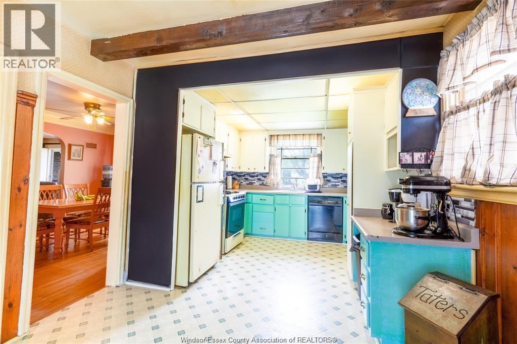 Photo 3 of 153 Talbot Street, Leamington ON