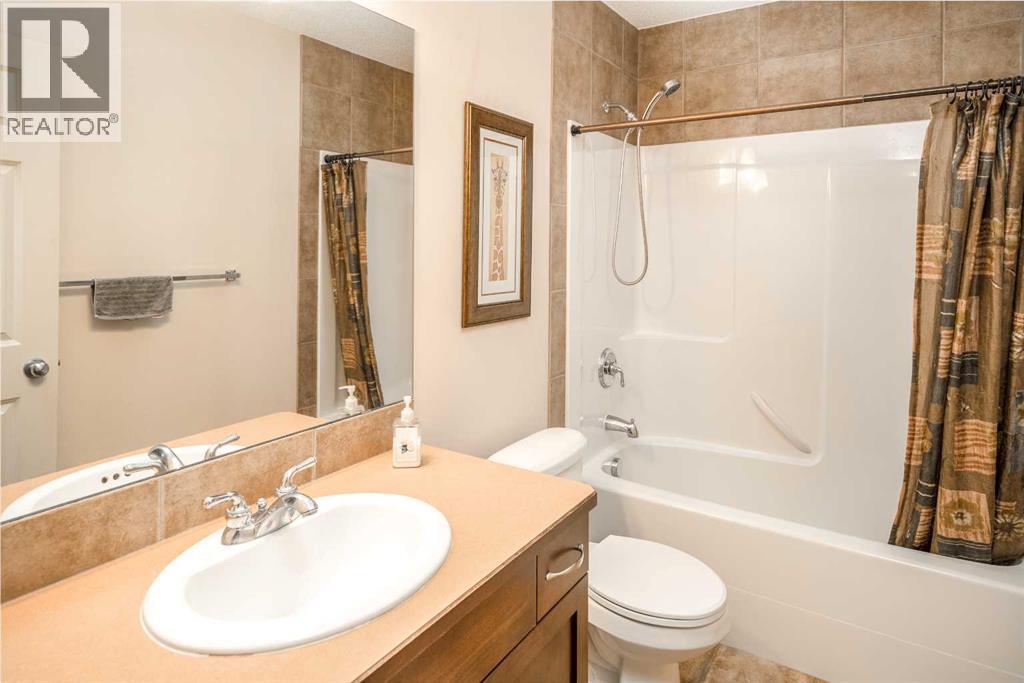 Single Family House for Sale in  St Moritz Place SW Springbank Hill Calgary 