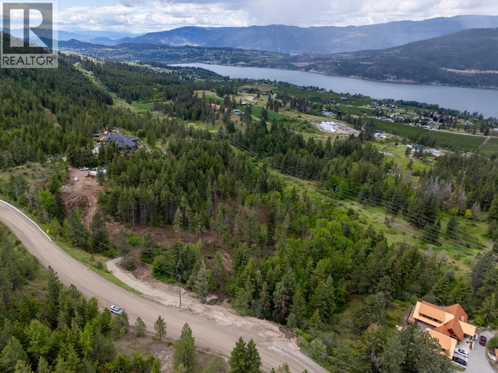  5617 Oyama Lake Road, Lake Country