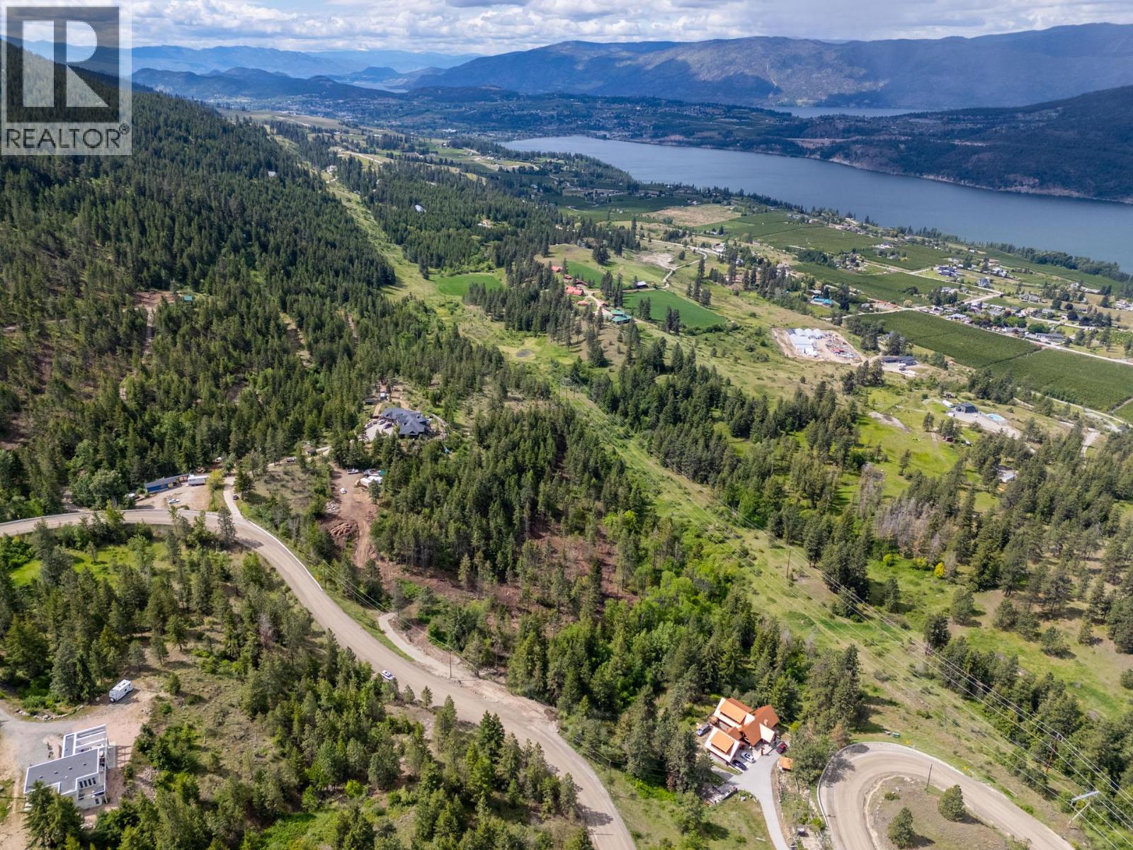  5617 Oyama Lake Road, Lake Country