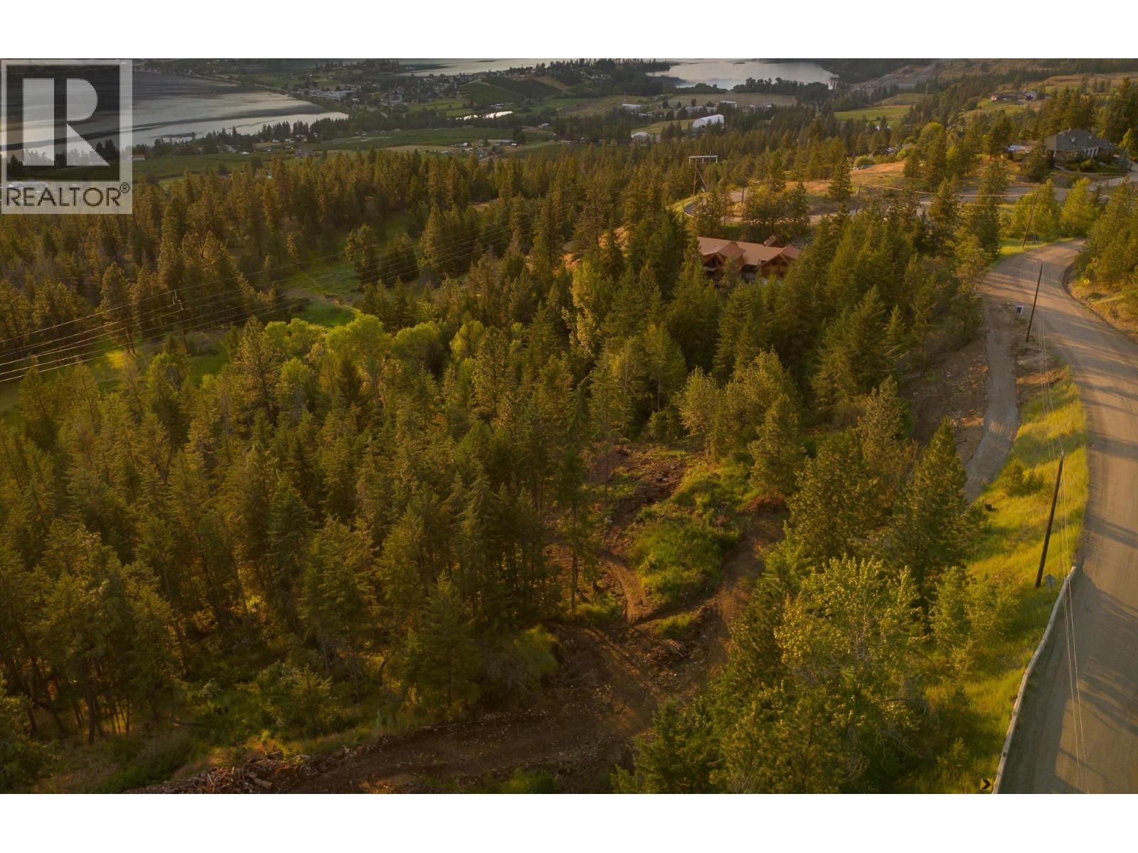  5617 Oyama Lake Road, Lake Country