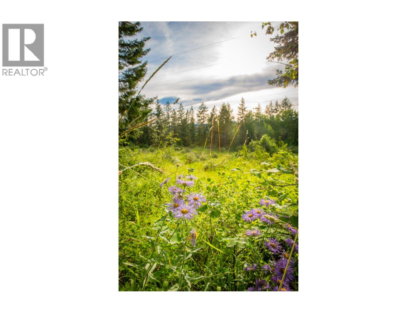  5617 Oyama Lake Road, Lake Country