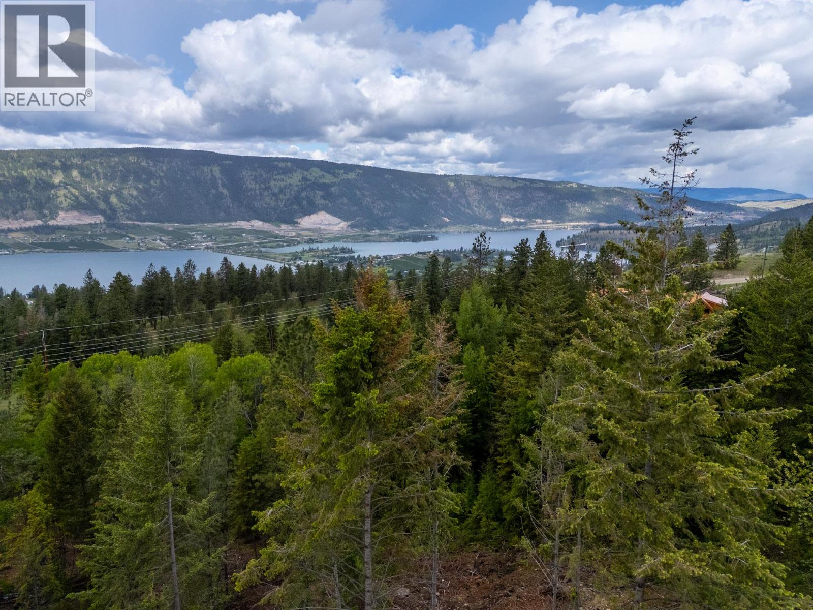 5617 Oyama Lake Road, Lake Country