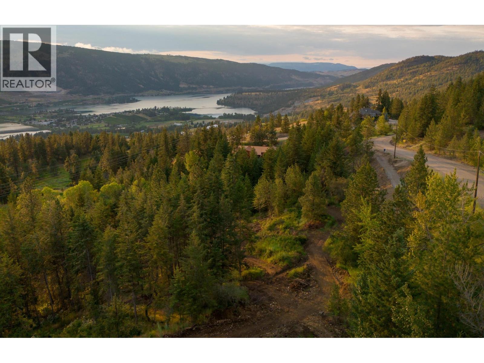  5617 Oyama Lake Road, Lake Country