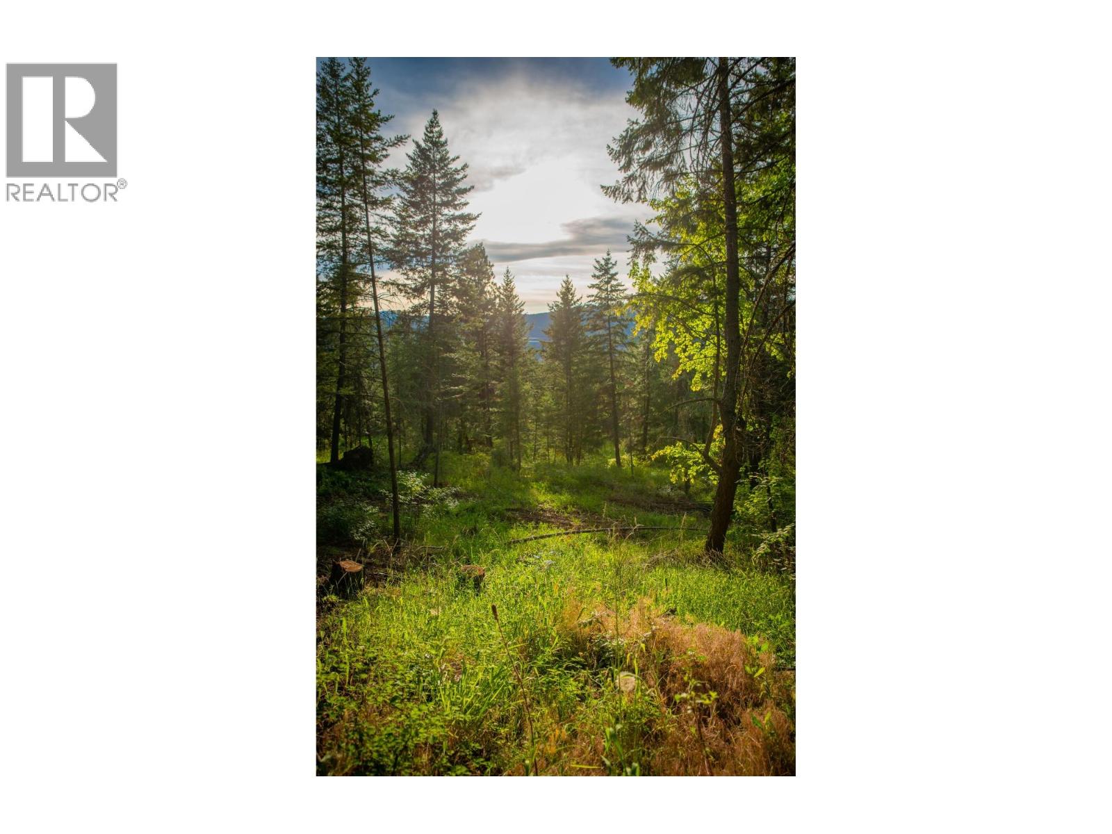  5617 Oyama Lake Road, Lake Country
