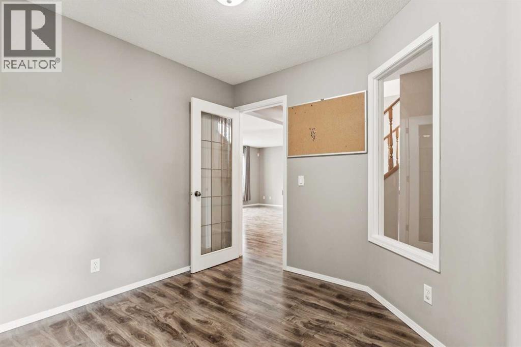 Single Family House for Sale in  Citadel Meadow Bay NW Citadel Calgary 