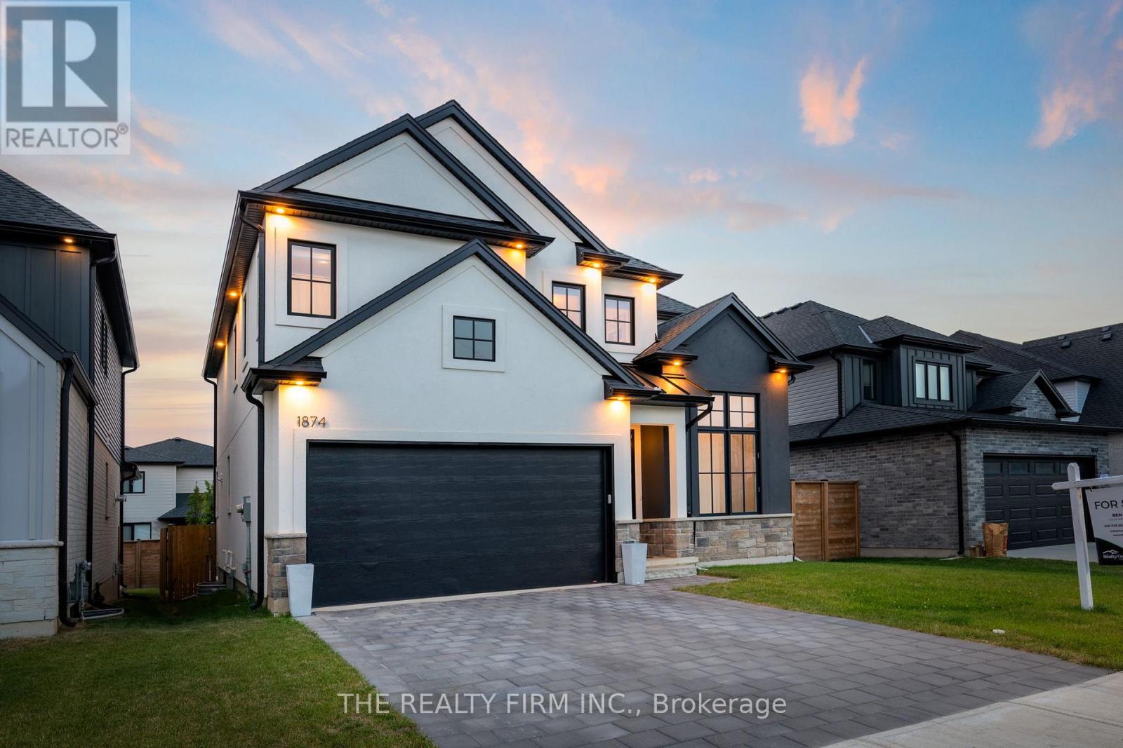 Photo 3 of 1874 Fountain Grass Drive, London South ON
