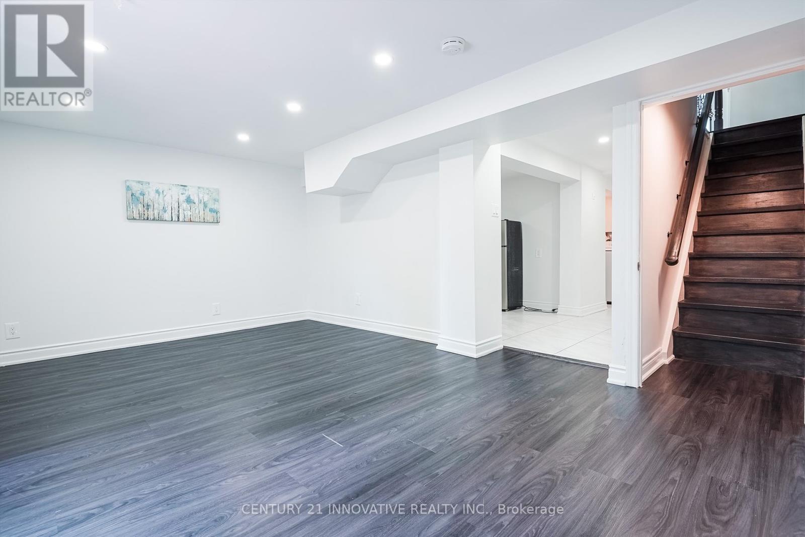 Photo 14 of Lower 73 Thornbeck Drive, Toronto ON
