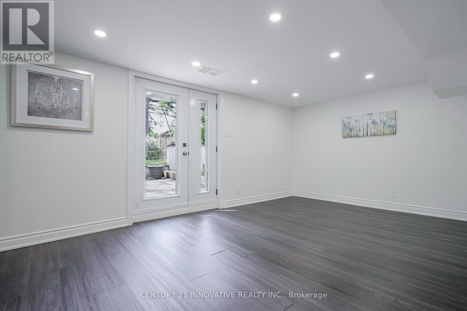 Photo 7 of Lower 73 Thornbeck Drive, Toronto ON