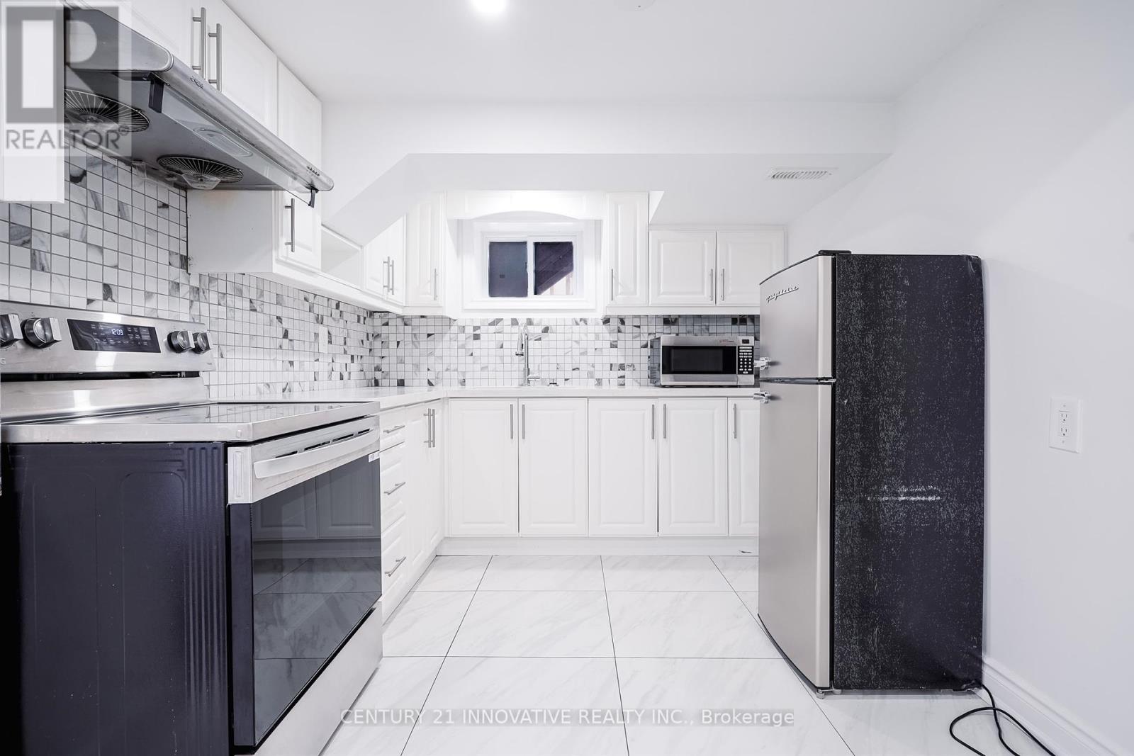 Photo 8 of Lower 73 Thornbeck Drive, Toronto ON