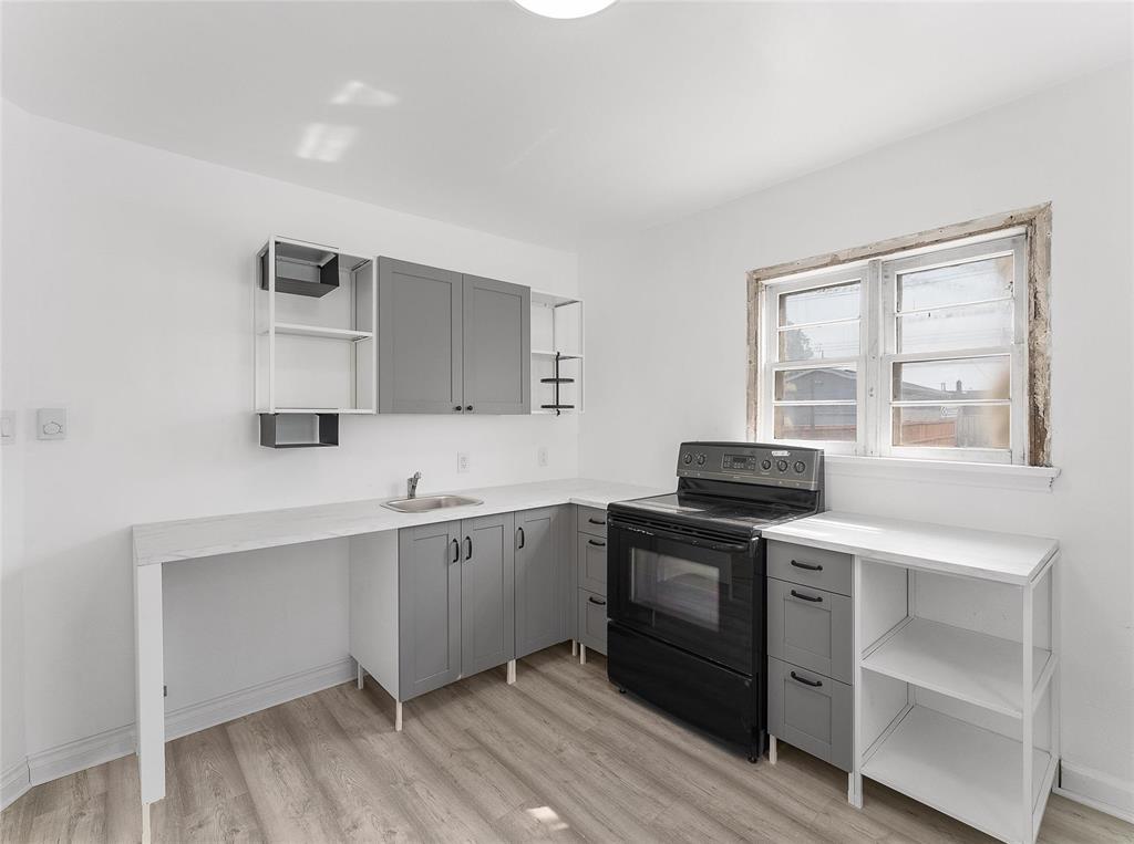 Photo 11 of 770 Stella Avenue, Winnipeg MB