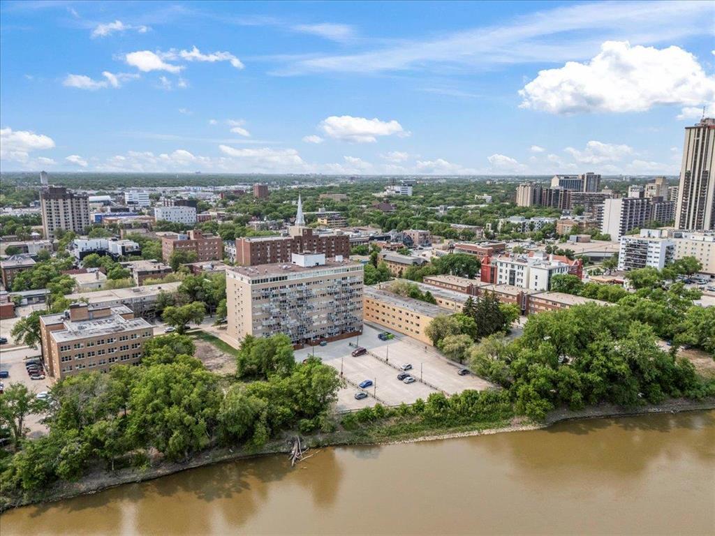 Photo 7 of 202 71 Roslyn Road, Winnipeg MB