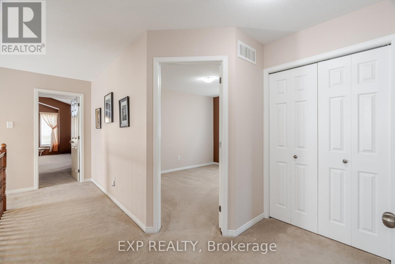 Photo 24 of 1049 Fieldfair Way, Ottawa ON