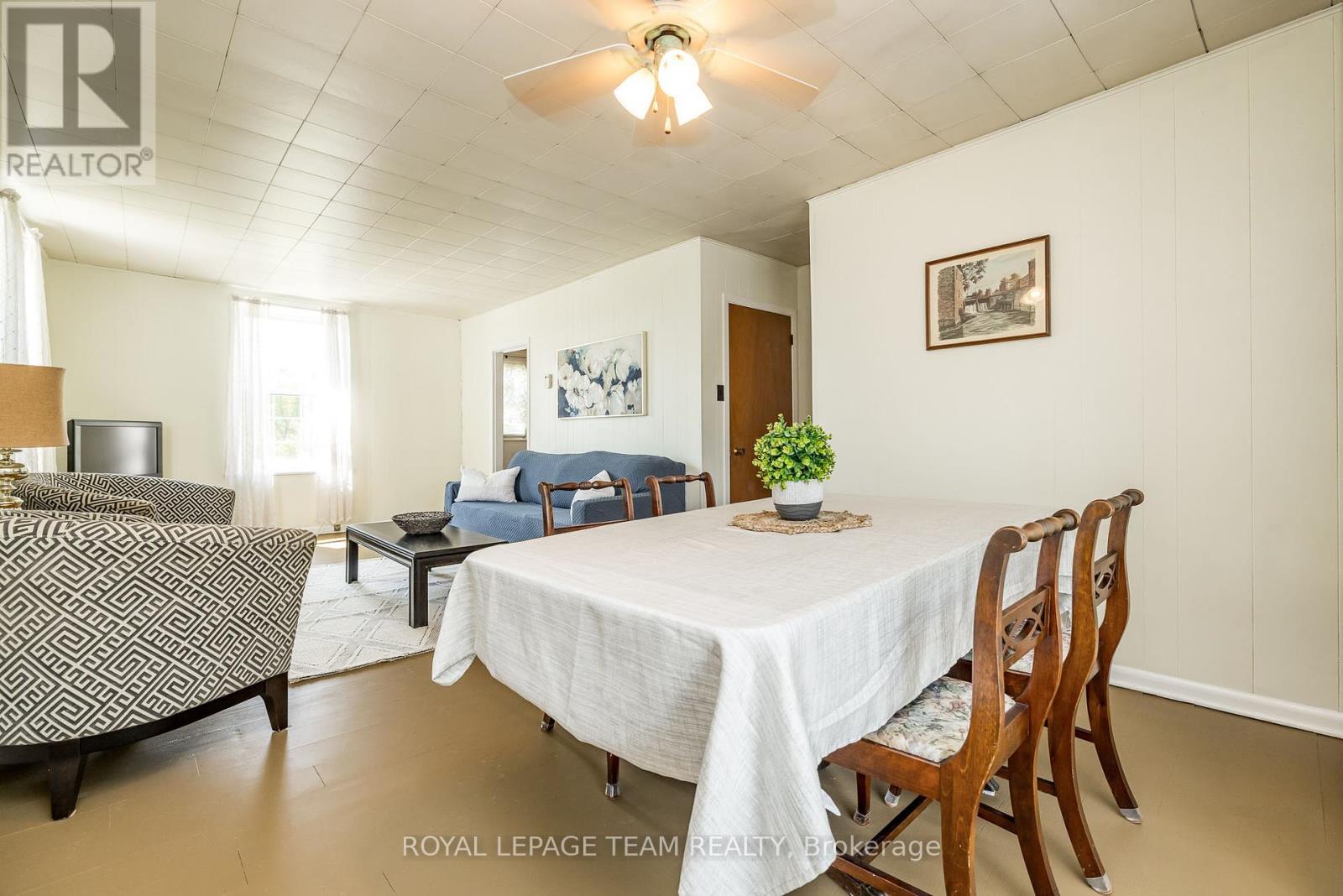Photo 18 of 2106 Dunrobin Road, Ottawa ON