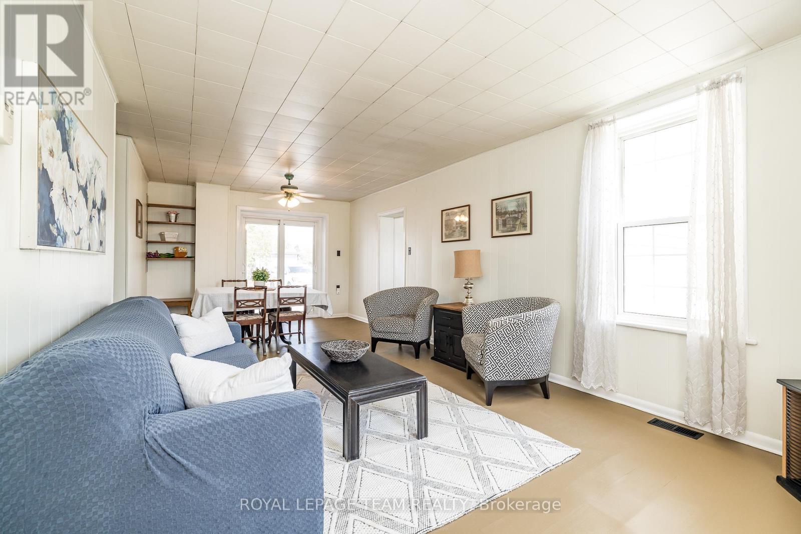 Photo 20 of 2106 Dunrobin Road, Ottawa ON