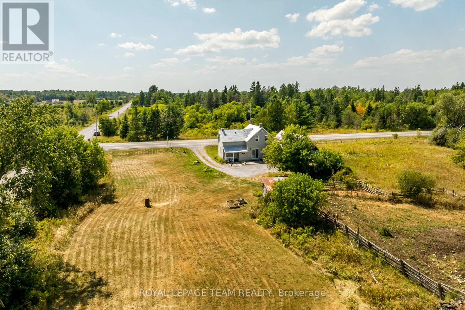 Photo 35 of 2106 Dunrobin Road, Ottawa ON