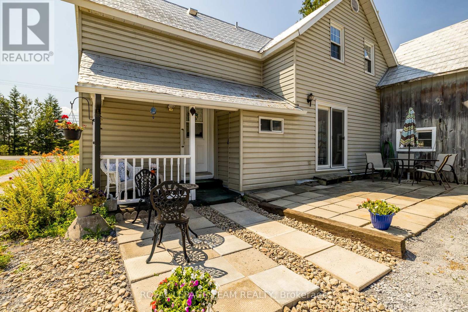 Photo 9 of 2106 Dunrobin Road, Ottawa ON