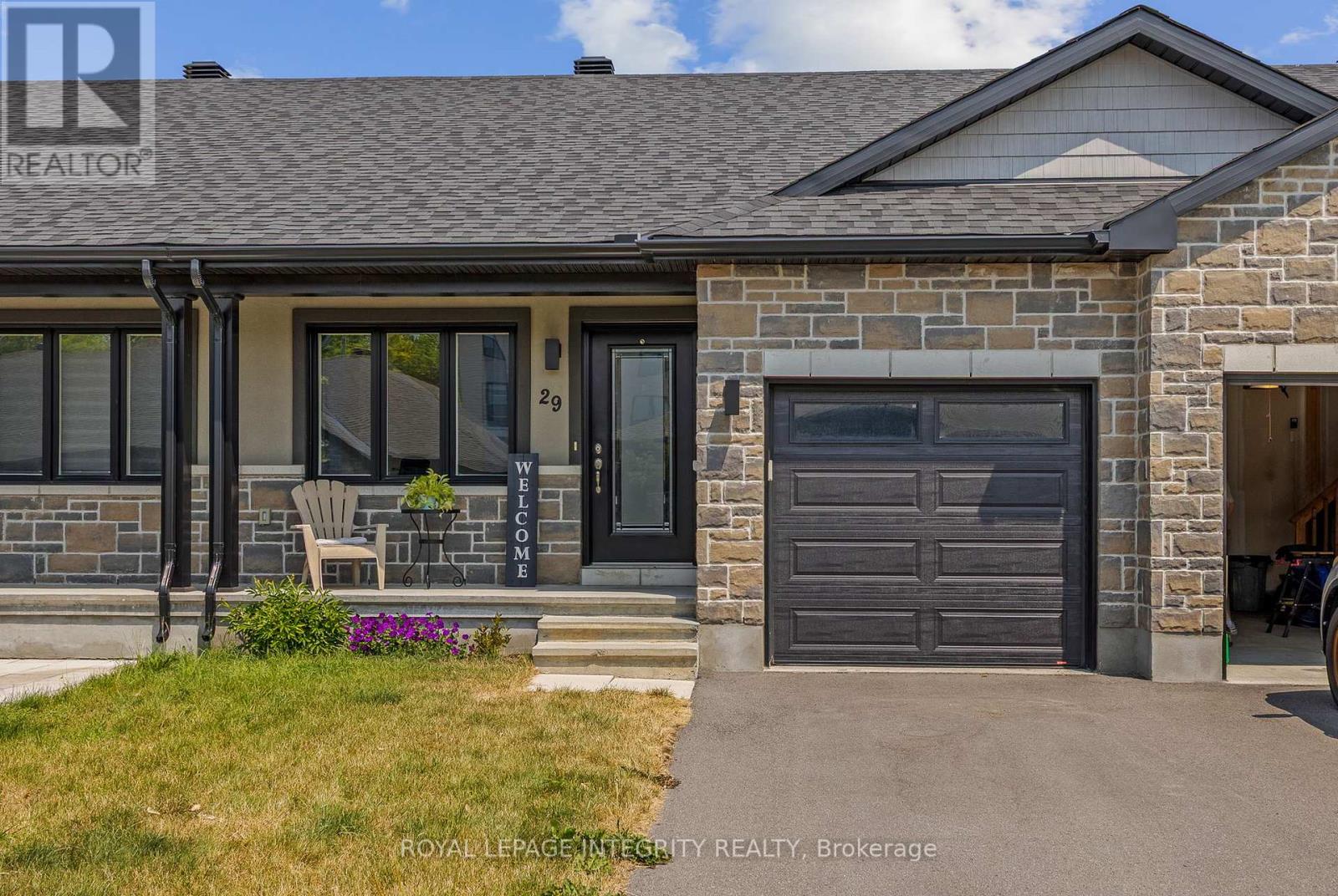 Photo 40 of 29 Morgan Clouthier Way, Arnprior ON