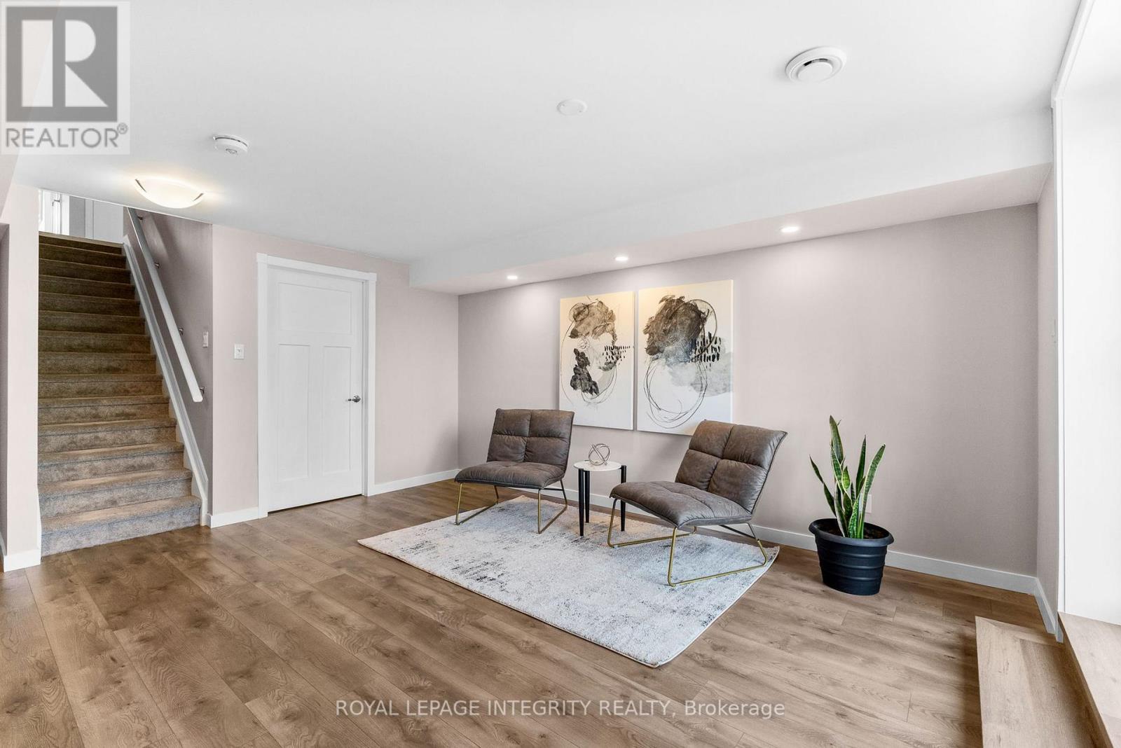 Photo 7 of 29 Morgan Clouthier Way, Arnprior ON