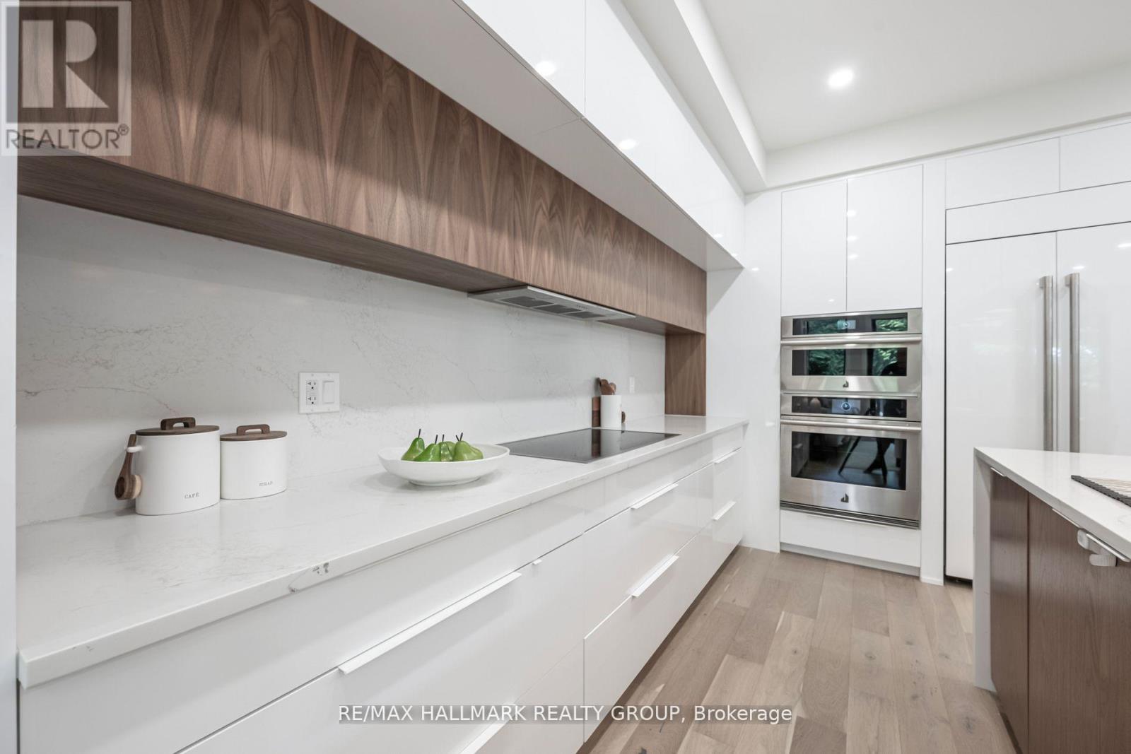 Photo 20 of 185 A Carleton Avenue, Ottawa ON