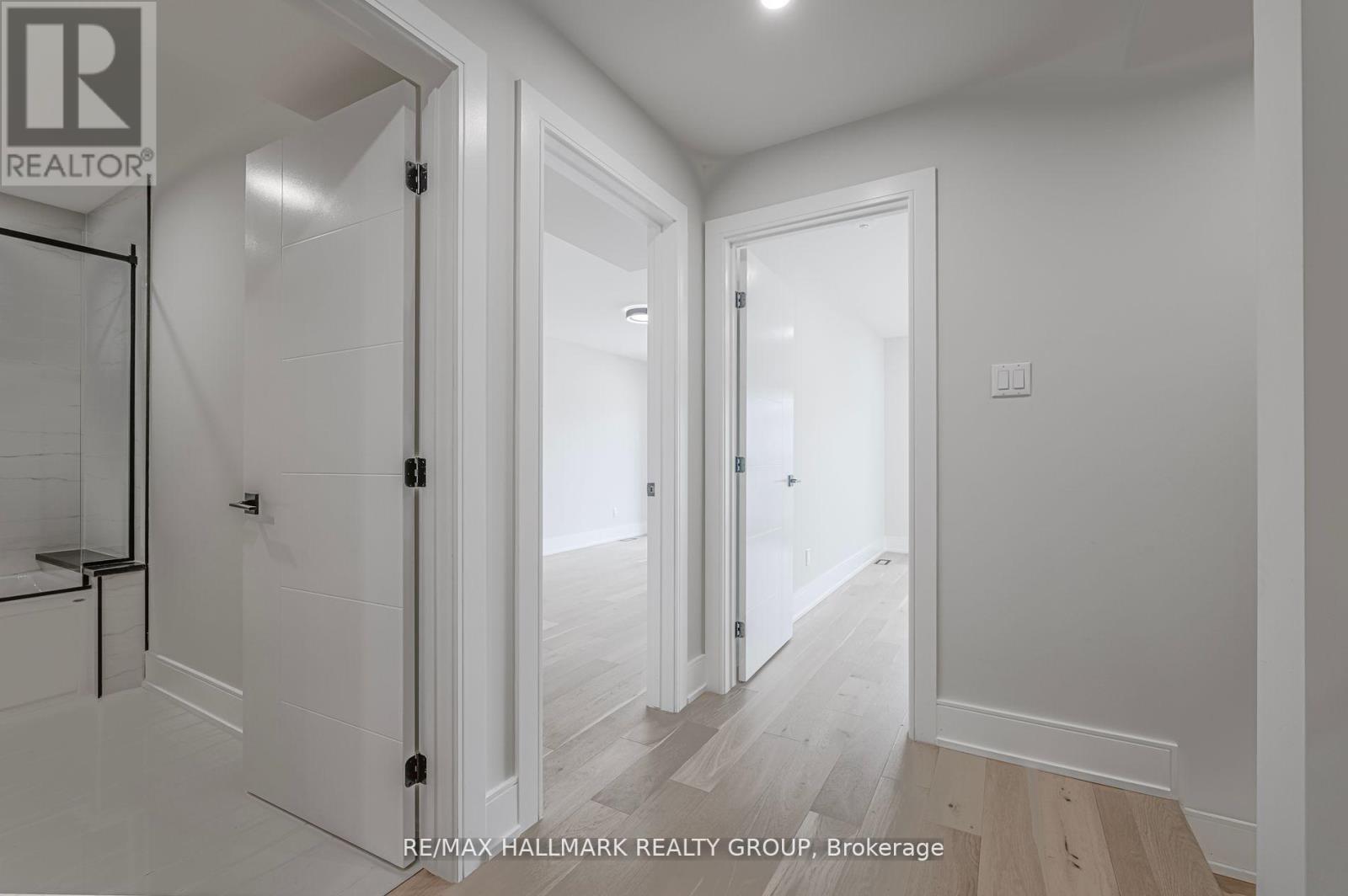 Photo 26 of 185 A Carleton Avenue, Ottawa ON