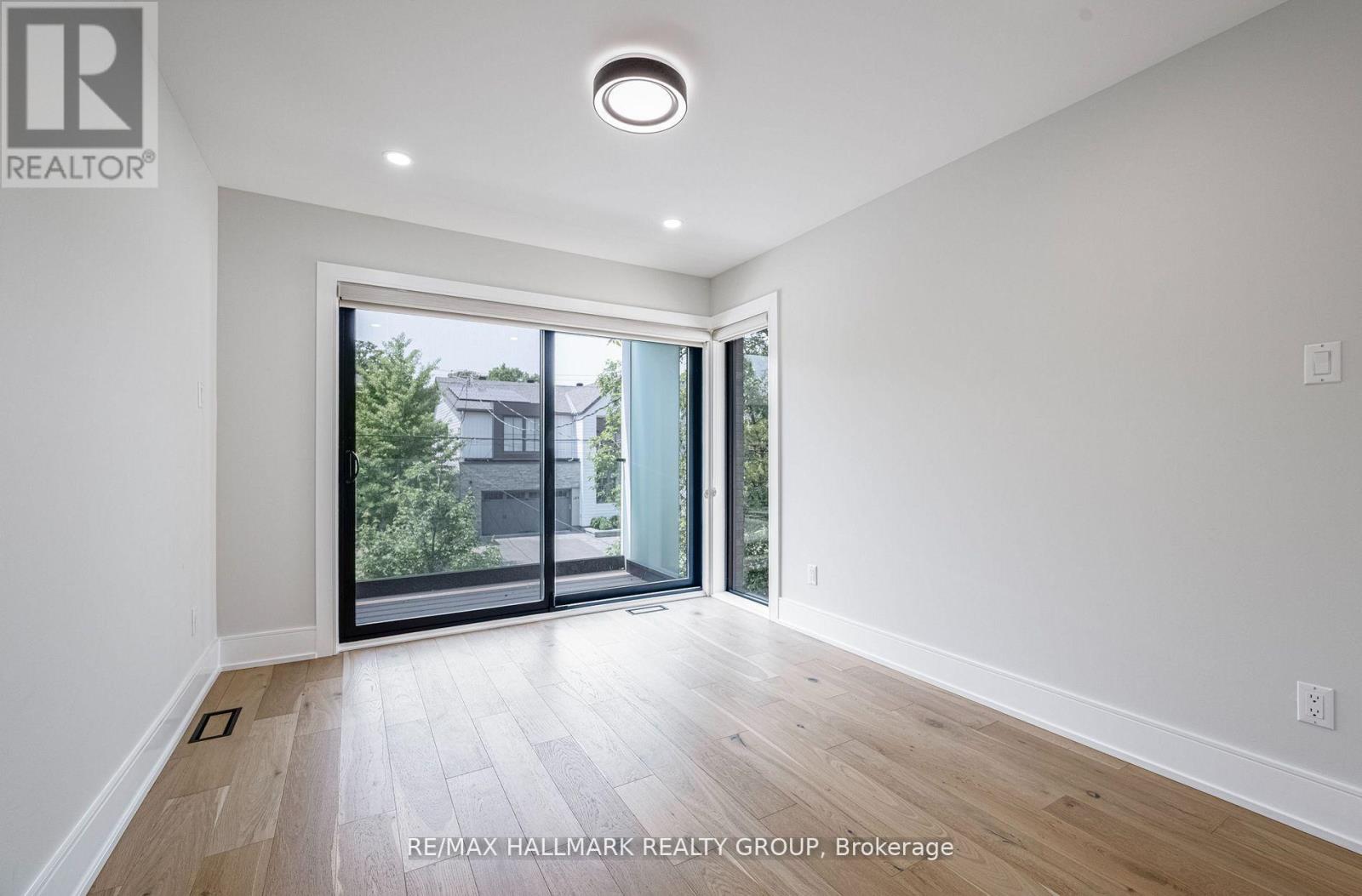 Photo 21 of 185 A Carleton Avenue, Ottawa ON
