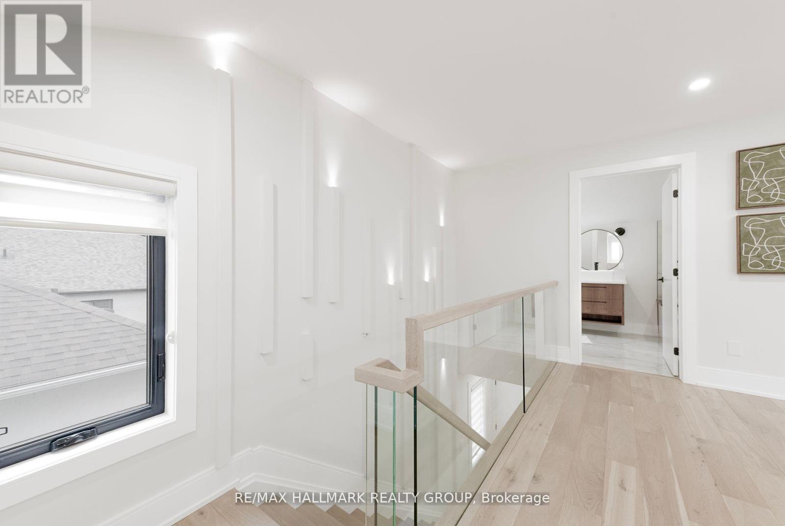 Photo 42 of 185 A Carleton Avenue, Ottawa ON