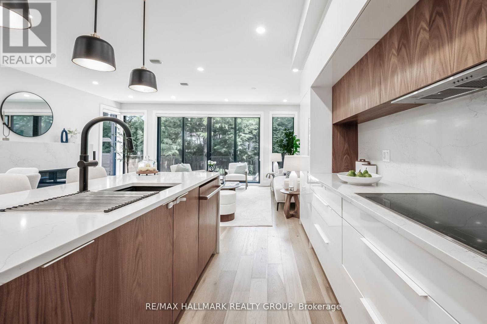 Photo 23 of 185 A Carleton Avenue, Ottawa ON