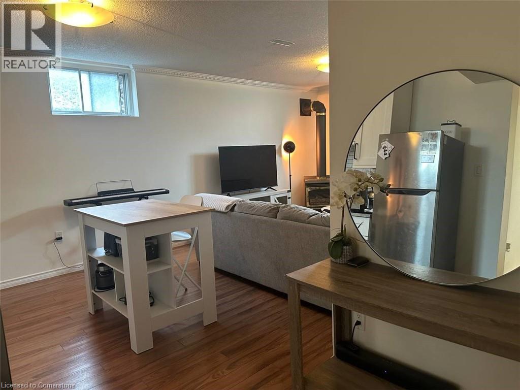 Photo 13 of 253 East 44th Street Unit Lower, Hamilton ON