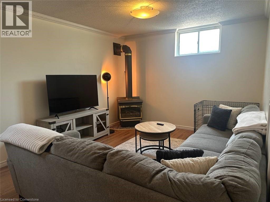 Photo 3 of 253 East 44th Street Unit Lower, Hamilton ON