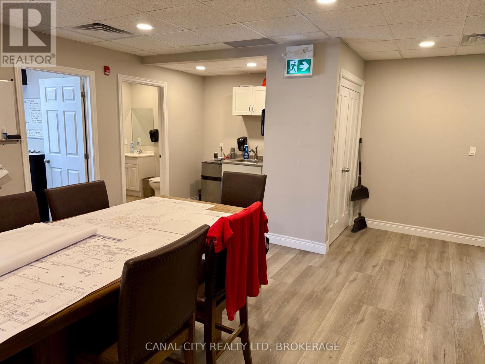 Photo 6 of 106 10 Albert Street E, Thorold ON