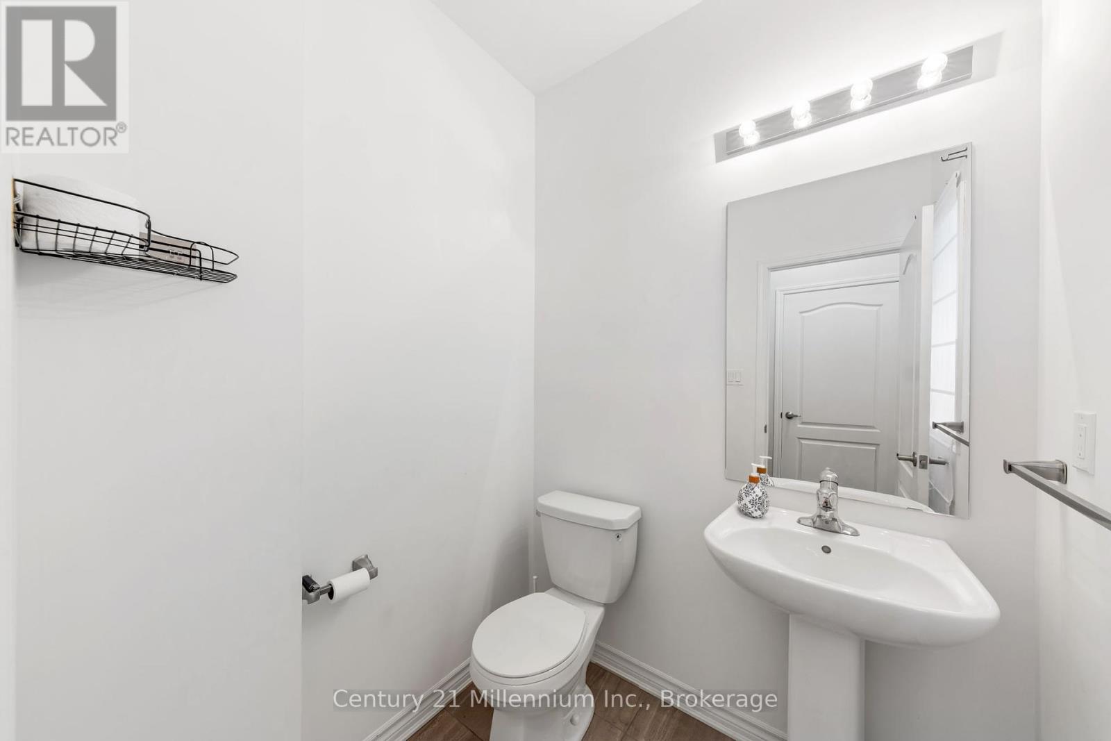 Photo 35 of 13 Abby Drive, Wasaga Beach ON