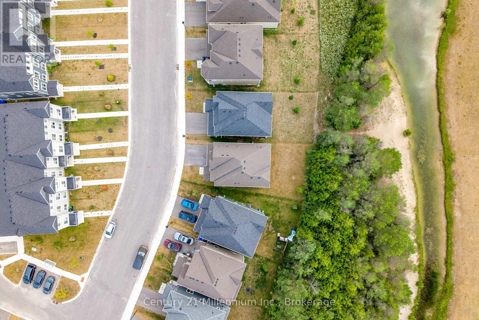 Photo 34 of 13 Abby Drive, Wasaga Beach ON