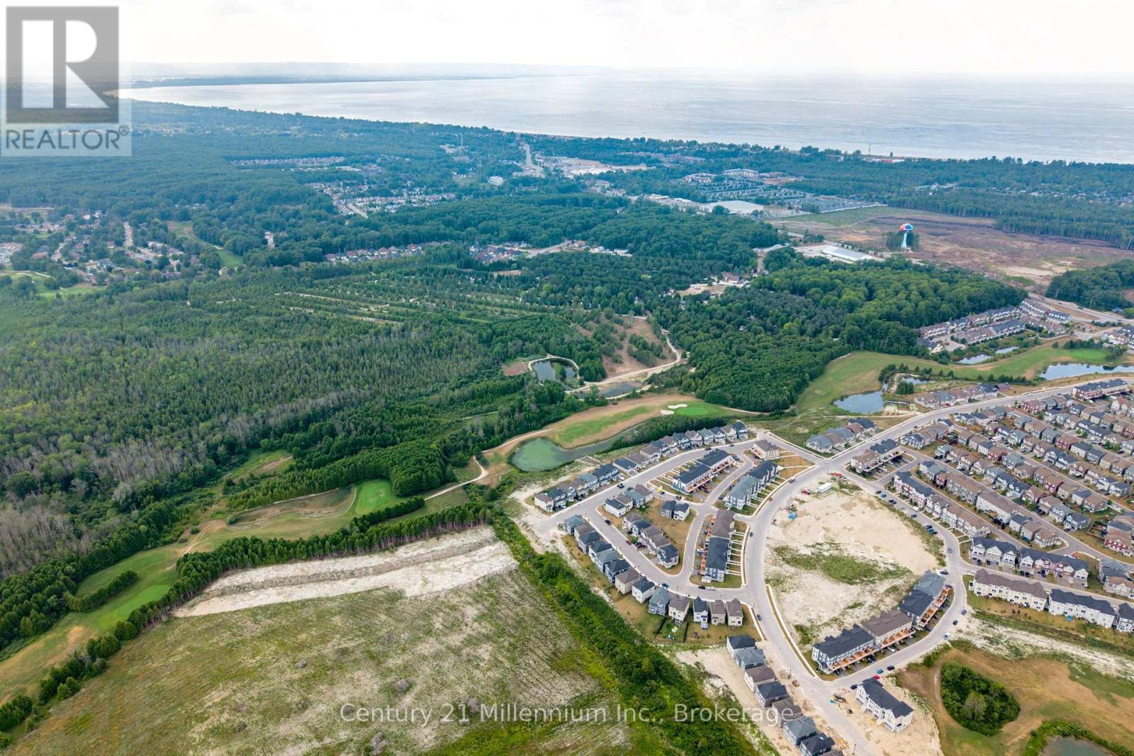 Photo 26 of 13 Abby Drive, Wasaga Beach ON