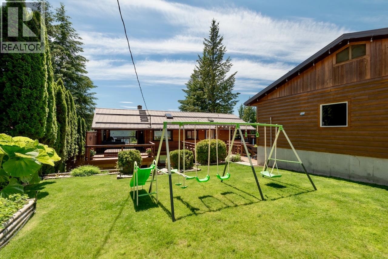  5302 Meadow Creek Crescent, Celista