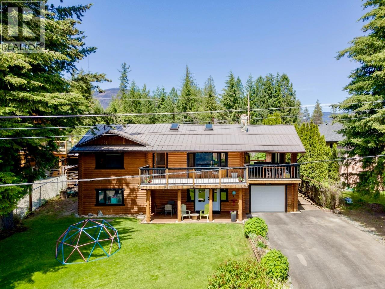  5302 Meadow Creek Crescent, Celista