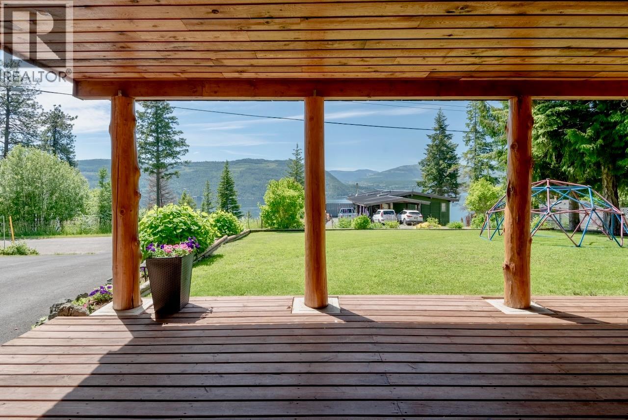  5302 Meadow Creek Crescent, Celista